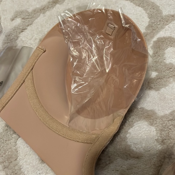 Backless bra - Picture 3 of 3